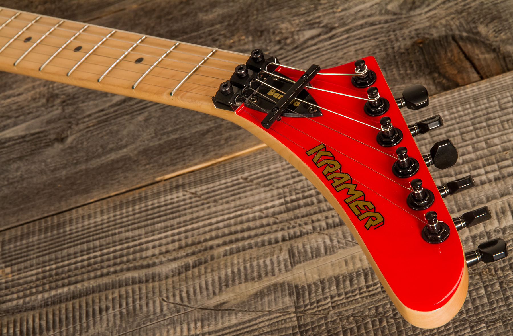 Kramer Baretta H Seymour Duncan Fr Mn - Jumper Red - Guitare Électrique Forme Str - Variation 4