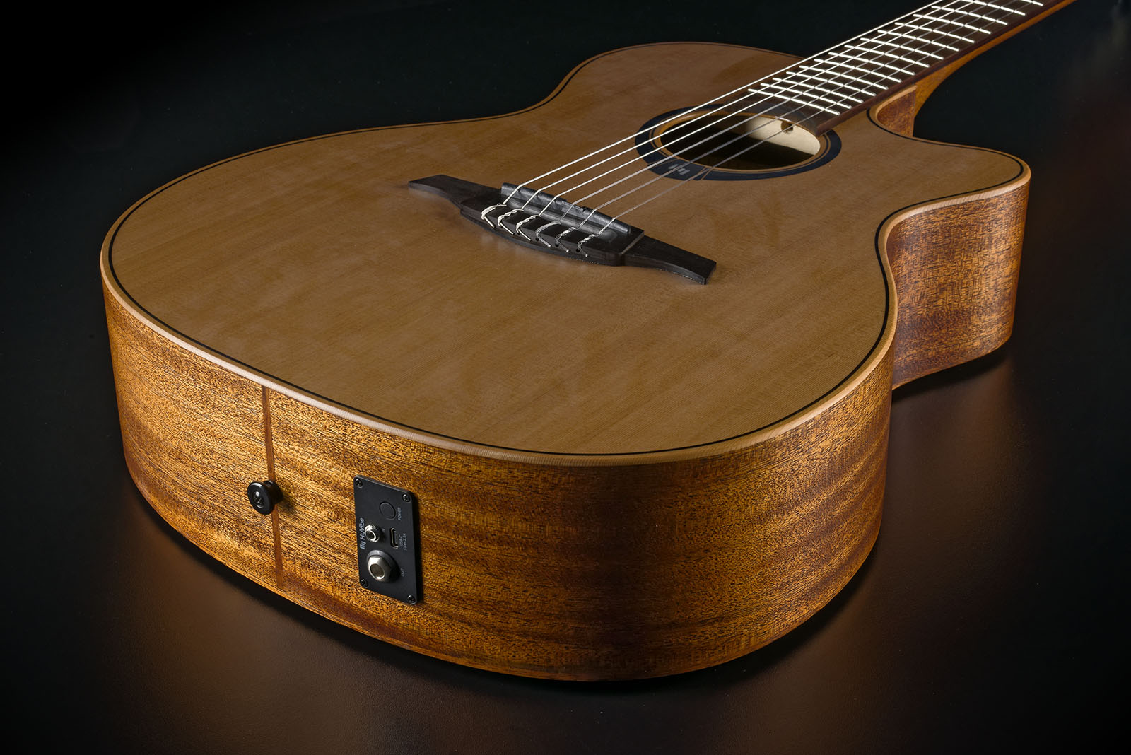 Lag Hv10-n-ace Hyvibe H2 Auditorium Cw Cedre Khaya Brbr - Natural - Guitare Classique Format 4/4 - Variation 2