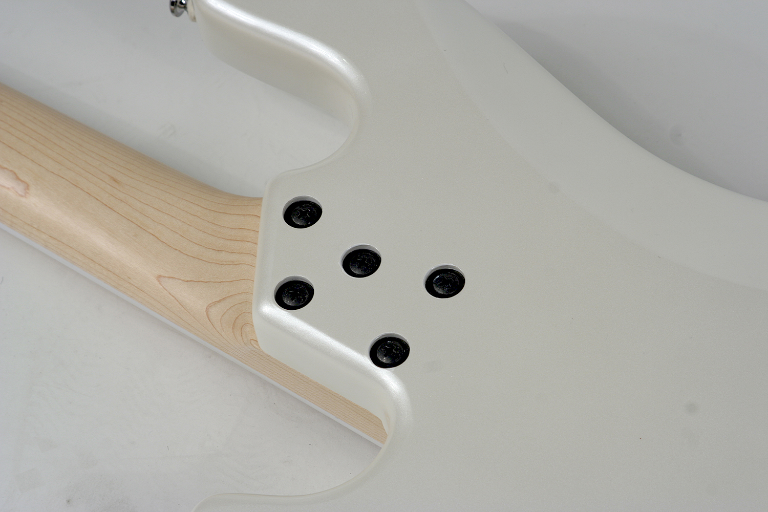 Lakland Darryl Jones Signature Dj4 Skyline 4 Cordes Mn White Pearl - Basse Électrique Solid Body - Variation 3