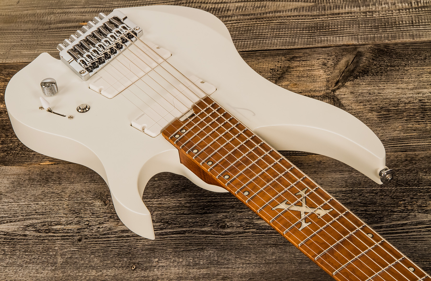 Legator Ghost G8a 10th Anniv. Jap 8c Multiscale 2h Fishman Fluence Modern Ht Mn - Alpine White - Guitare Électrique Multi-scale - Variation 1