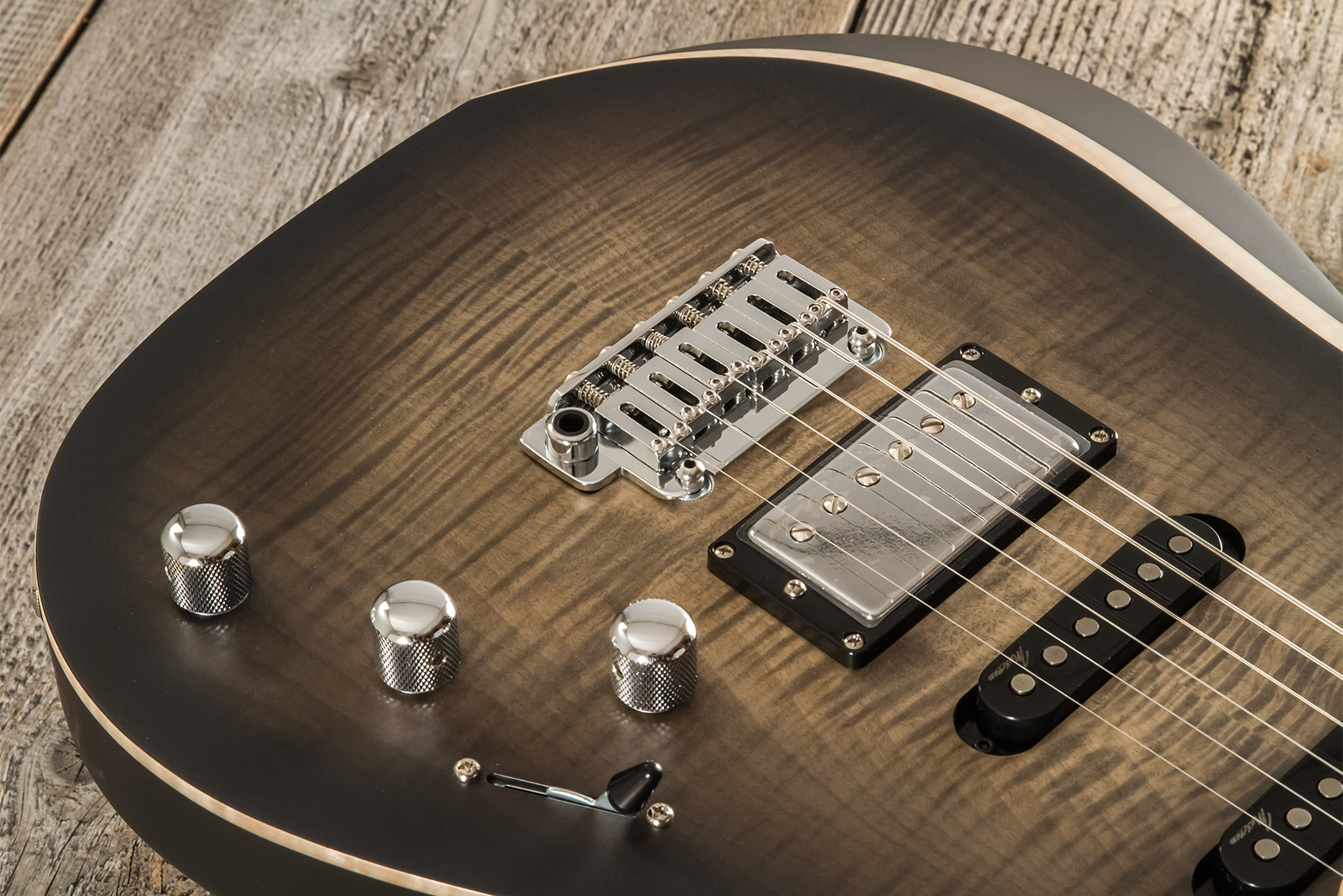 Marceau Guitars Fascinante Standard Hss Trem Mn #s17224 - Black Burst Satin - Guitare Électrique Forme Str - Variation 4