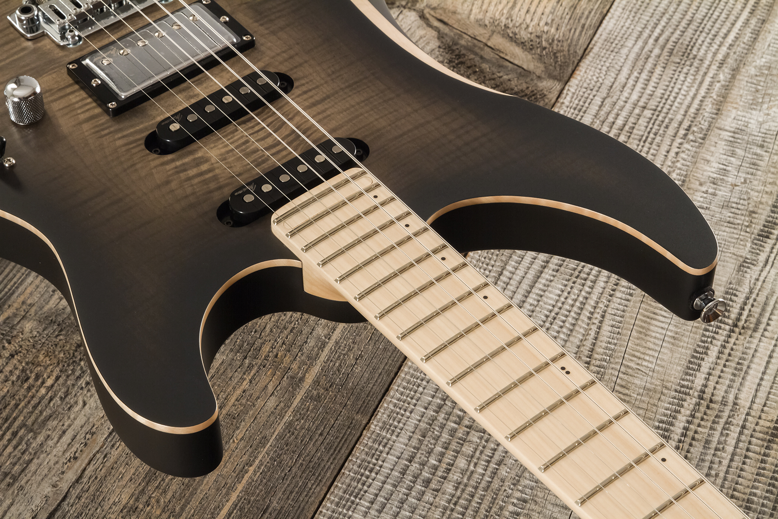 Marceau Guitars Fascinante Standard Hss Trem Mn #s17224 - Black Burst Satin - Guitare Électrique Forme Str - Variation 5