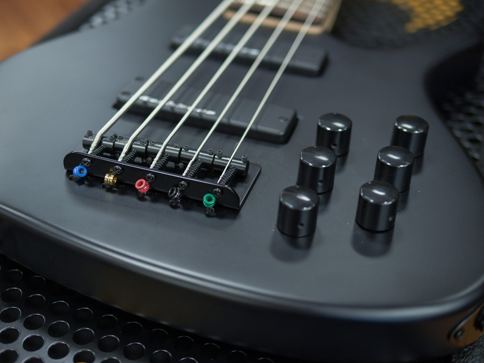 Markbass Mb Black Panther Gloxy 5c Bk Active Rw - Black - Basse Électrique Solid Body - Variation 2
