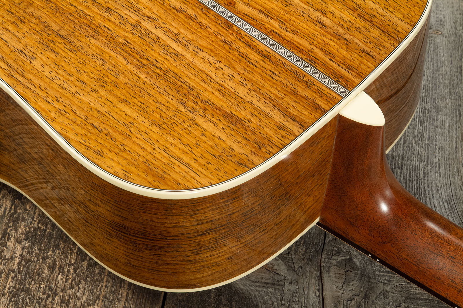 Martin Custom Shop Dreadnought Epicea Palissandre Guatemala Eb #2736837 - Natural Aging Toner - Guitare Folk - Variation 6
