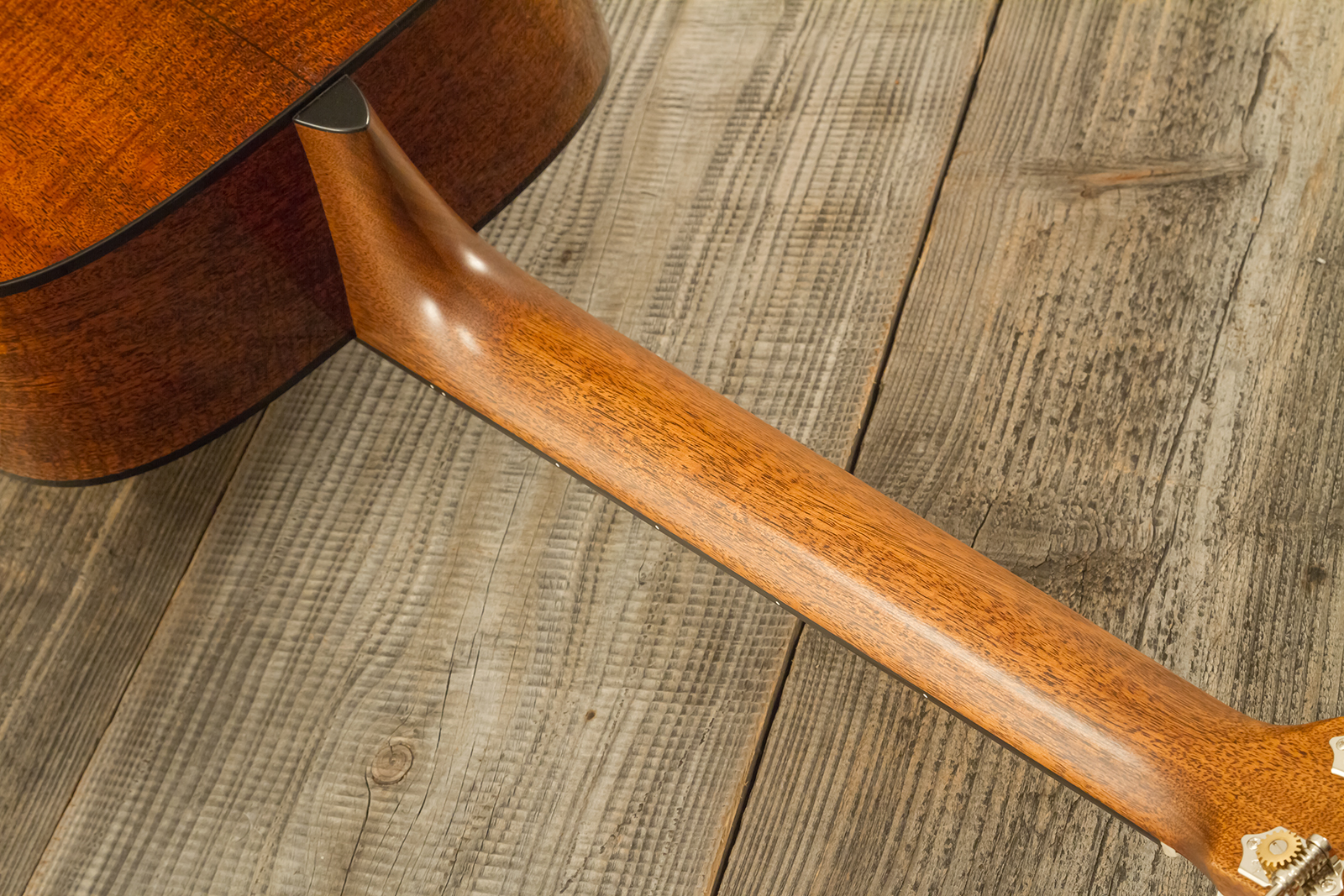 Martin Custom Shop Dreadnought Epicea Sitka / Acajou #2964131 - Natural Aging Toner - Guitare Folk - Variation 10