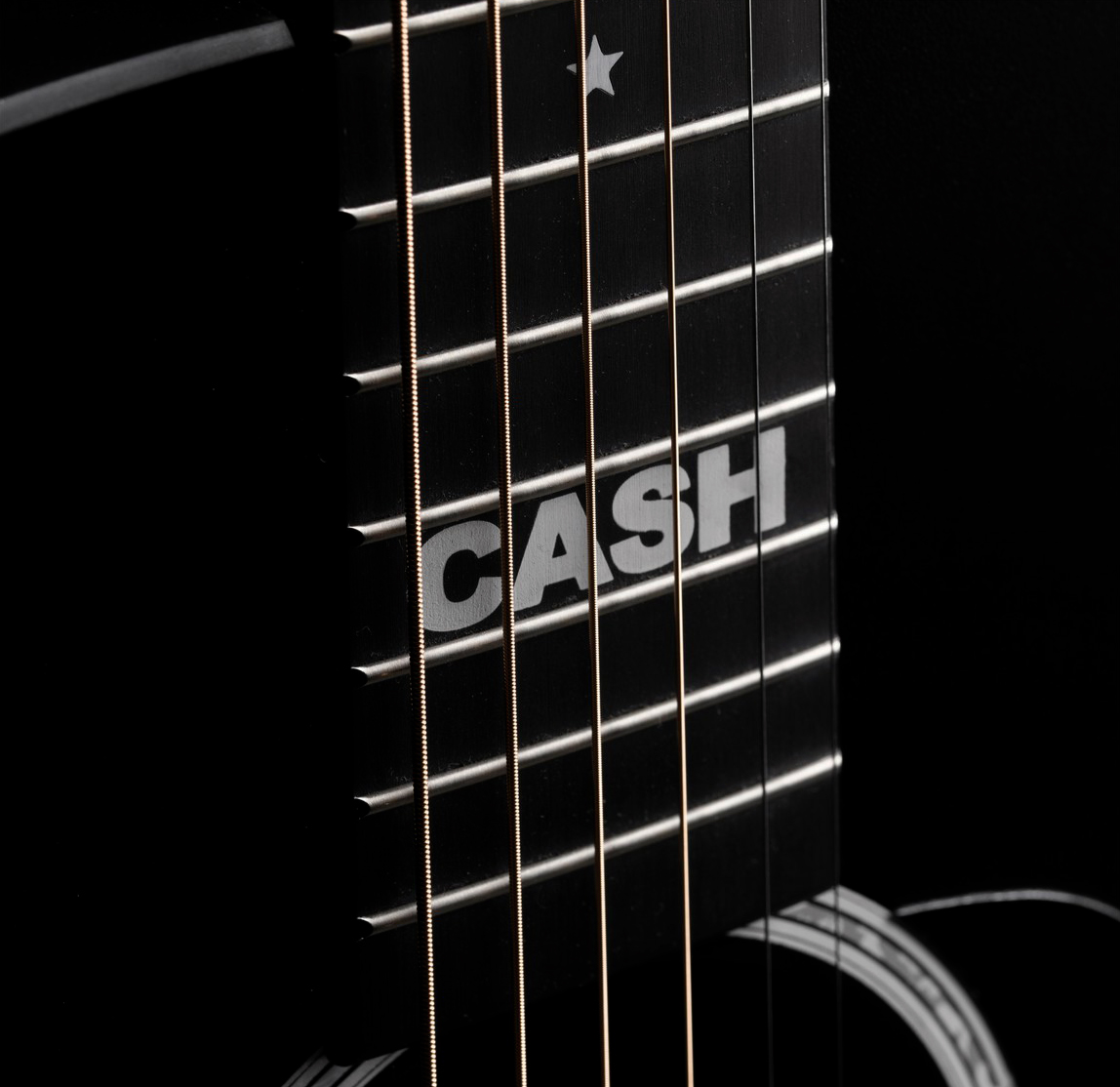 Martin Johnny Cash Dx Lh Gaucher Signature Dreadnought Hpl Ric - Black - Guitare Folk - Variation 4