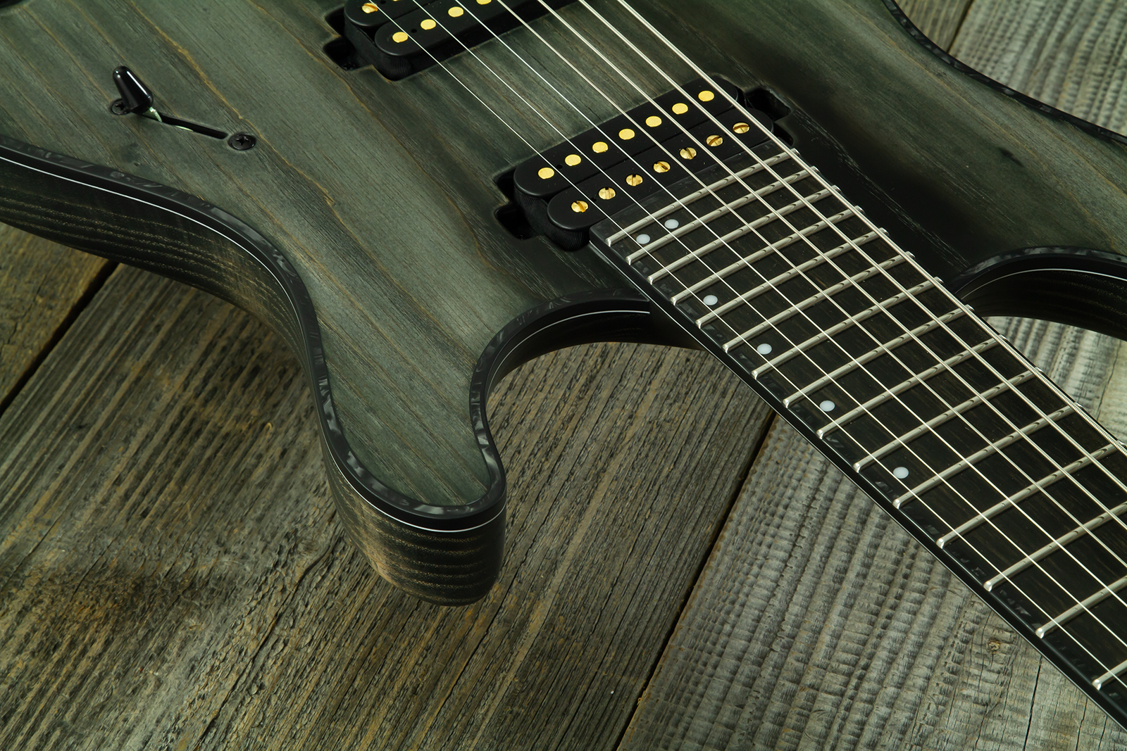 Mayones Guitars Regius Gothic 7c 2h Velvetrone Ht Eb #rf2510207 - Matt Gothic Black - Guitare Électrique 7 Cordes - Variation 4