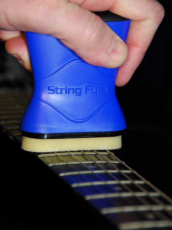 Music Nomad Kit String Fuel + Recharge + Chiffon - Entretien Et Nettoyage Guitare & Basse - Variation 1