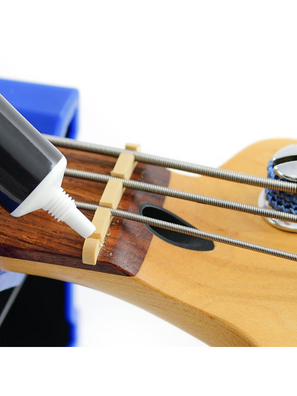 Music Nomad Tune-it, Lubrifiant Pour Instrument À Cordes - Entretien Et Nettoyage Guitare & Basse - Variation 4