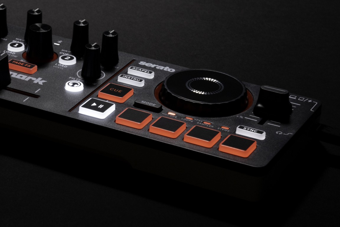 Numark Mix Track Go - ContrÔleur Dj Usb - Variation 11