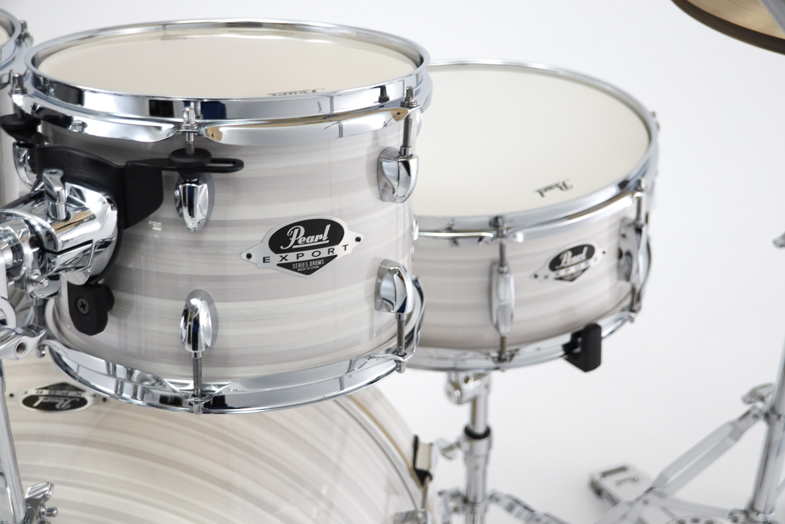 Pearl Export Rock 22'' - 5 FÛts - Slipstream White - Batterie Acoustique Rock - Variation 2