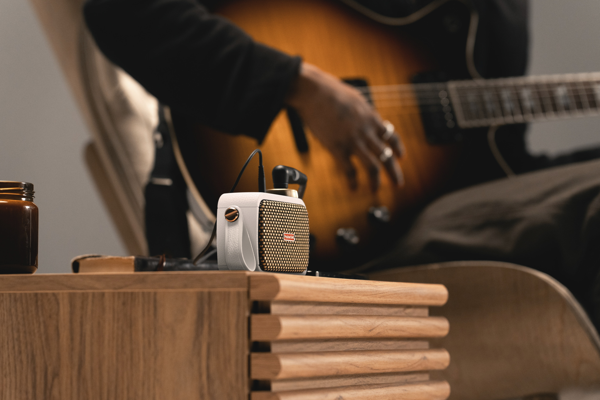 Positive Grid Spark Go Pearl 5w 1x2 - Mini Ampli Guitare - Variation 1