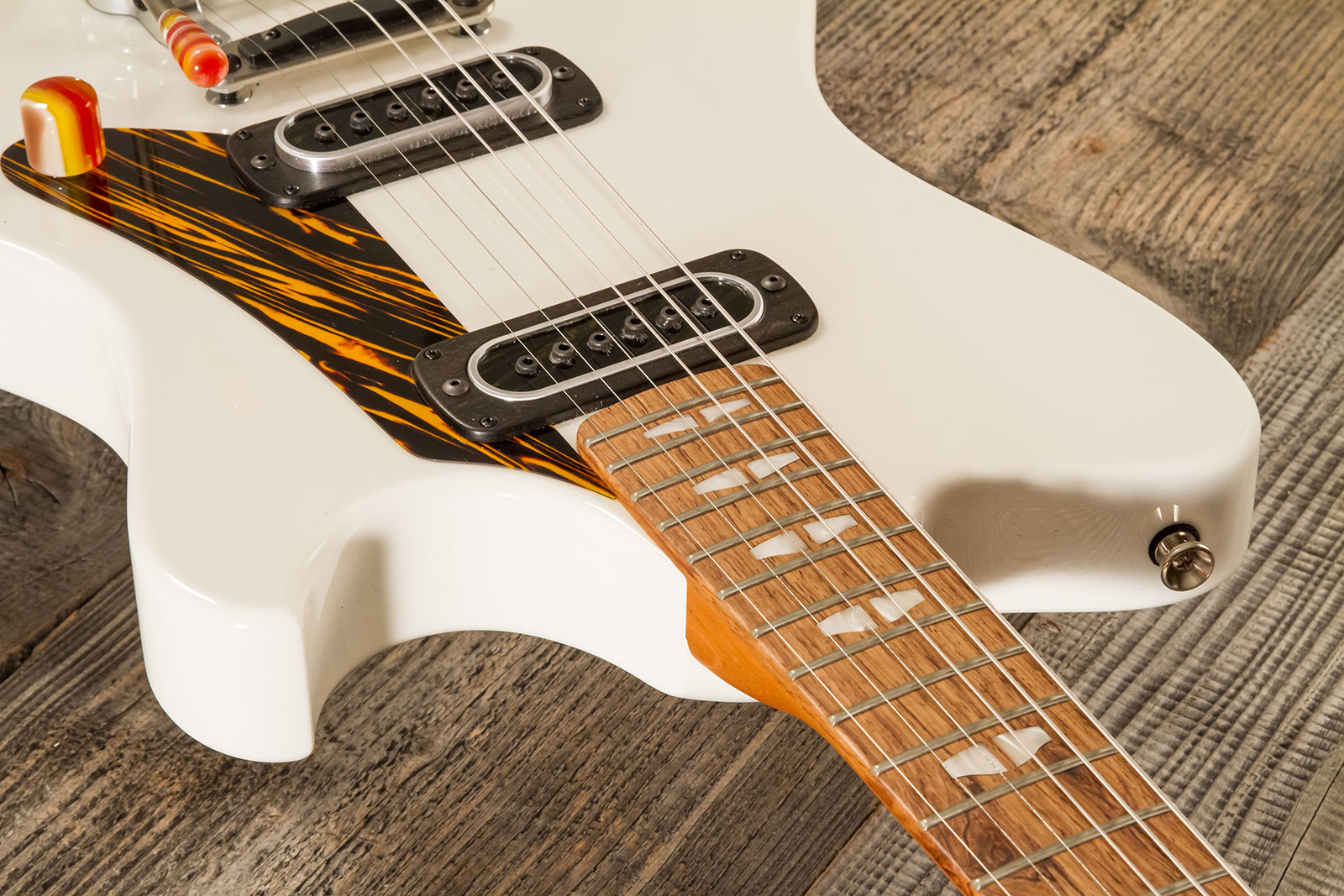 Powers Electric A-type Pf42 Vibrato 2s Trem Rw #a672 - Moonlight White - Guitare Électrique RÉtro Rock - Variation 6