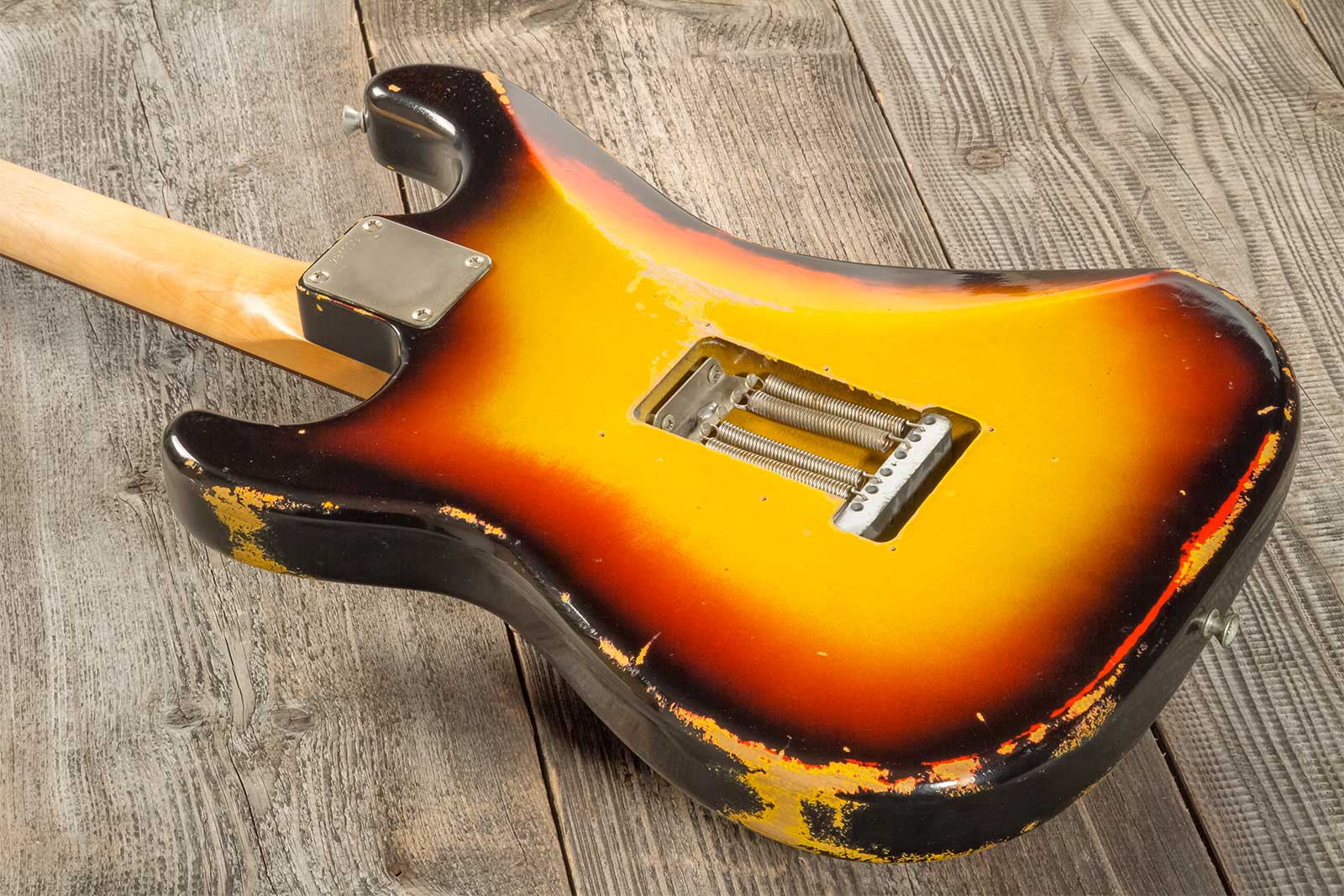 Rebelrelic S-series 1962 3s Trem Rw #231009 - 3-tone Sunburst - Guitare Électrique Forme Str - Variation 5