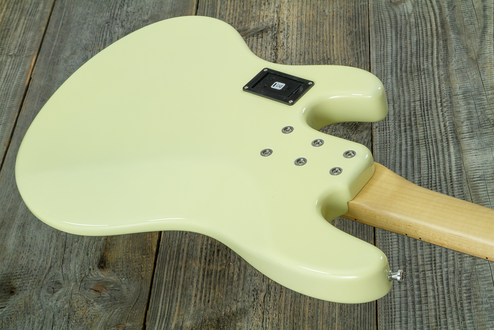 Sandberg California Tt Short Scale Active Mn - Highgloss Creme - Basse Électrique Solid Body - Variation 7