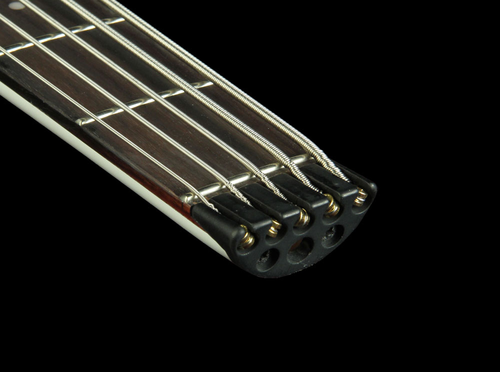 Steinberger Xt-25 Standard Bass Outfit 5c Rw +housse - White - Basse Électrique Solid Body - Variation 2