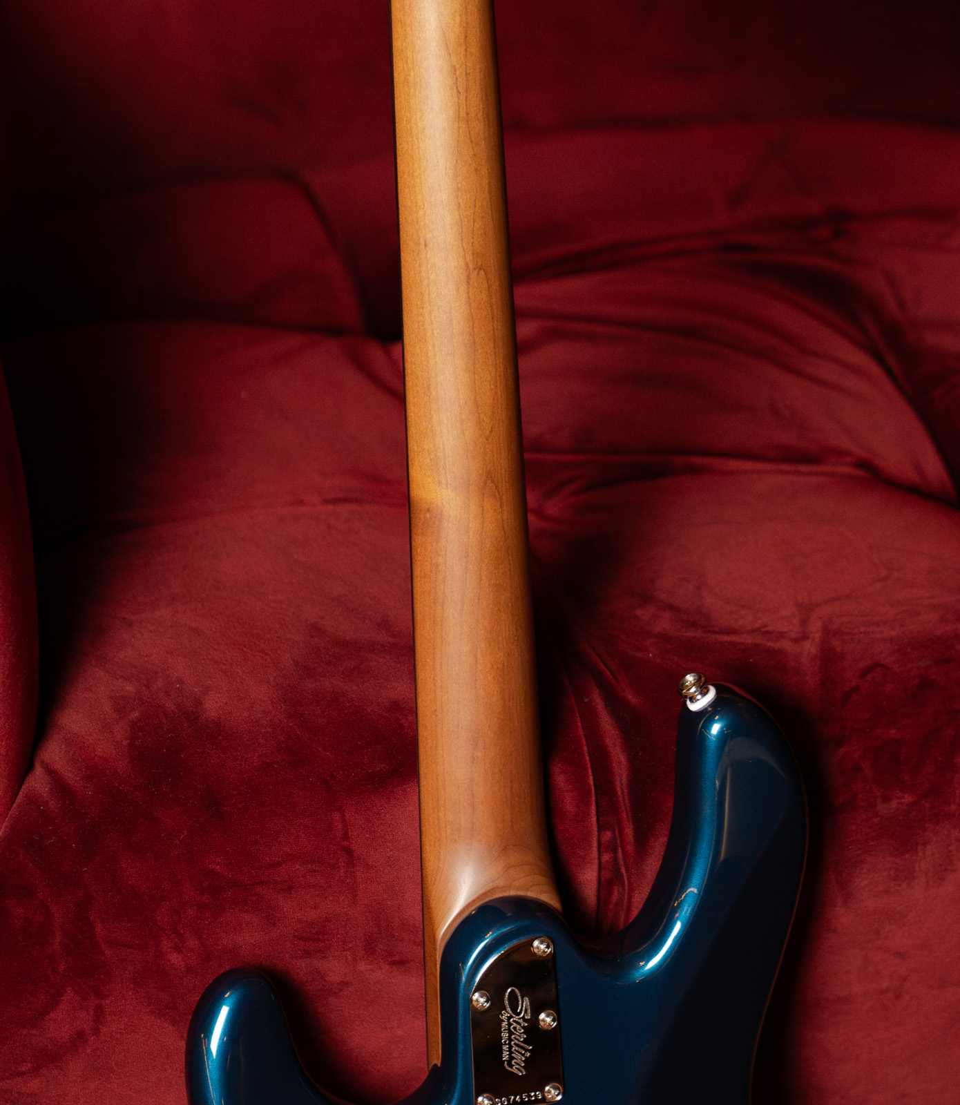 Sterling By Musicman Stingray Ii Trem Hh Rw - Blue Pearl - Guitare Électrique Forme Str - Variation 5