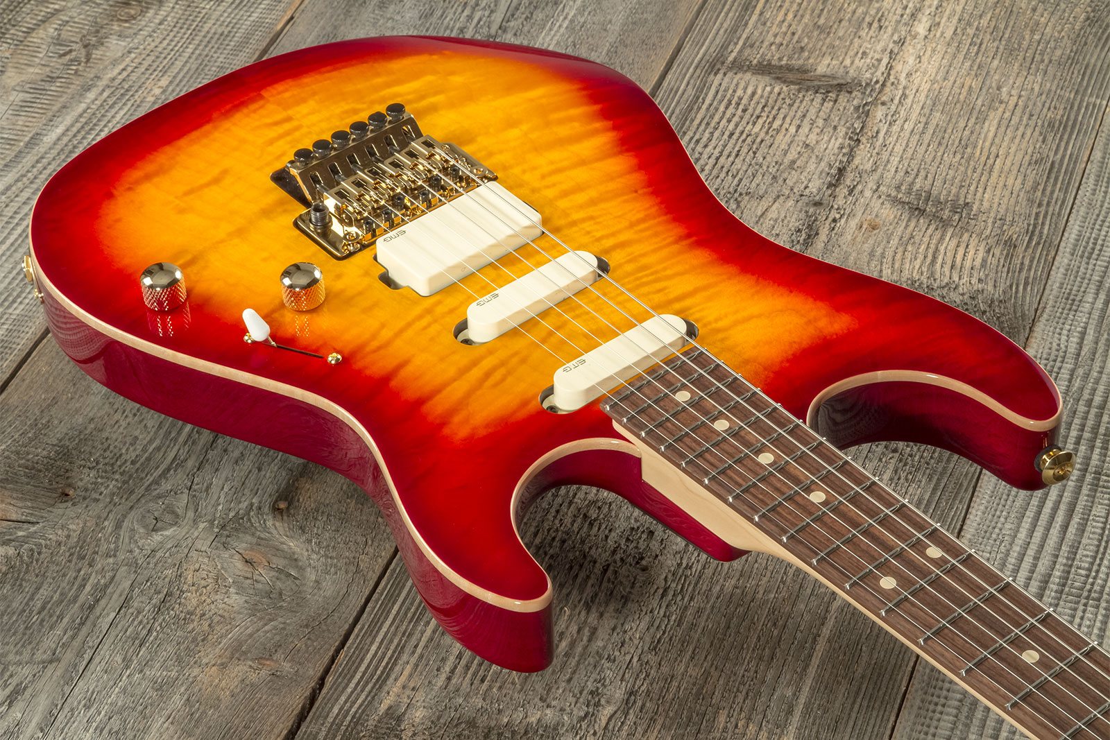 Suhr Standard Legacy 01-ltd-0030 Hss Emg Fr Rw #72940 - Aged Cherry Burst - Guitare Électrique Forme Str - Variation 2