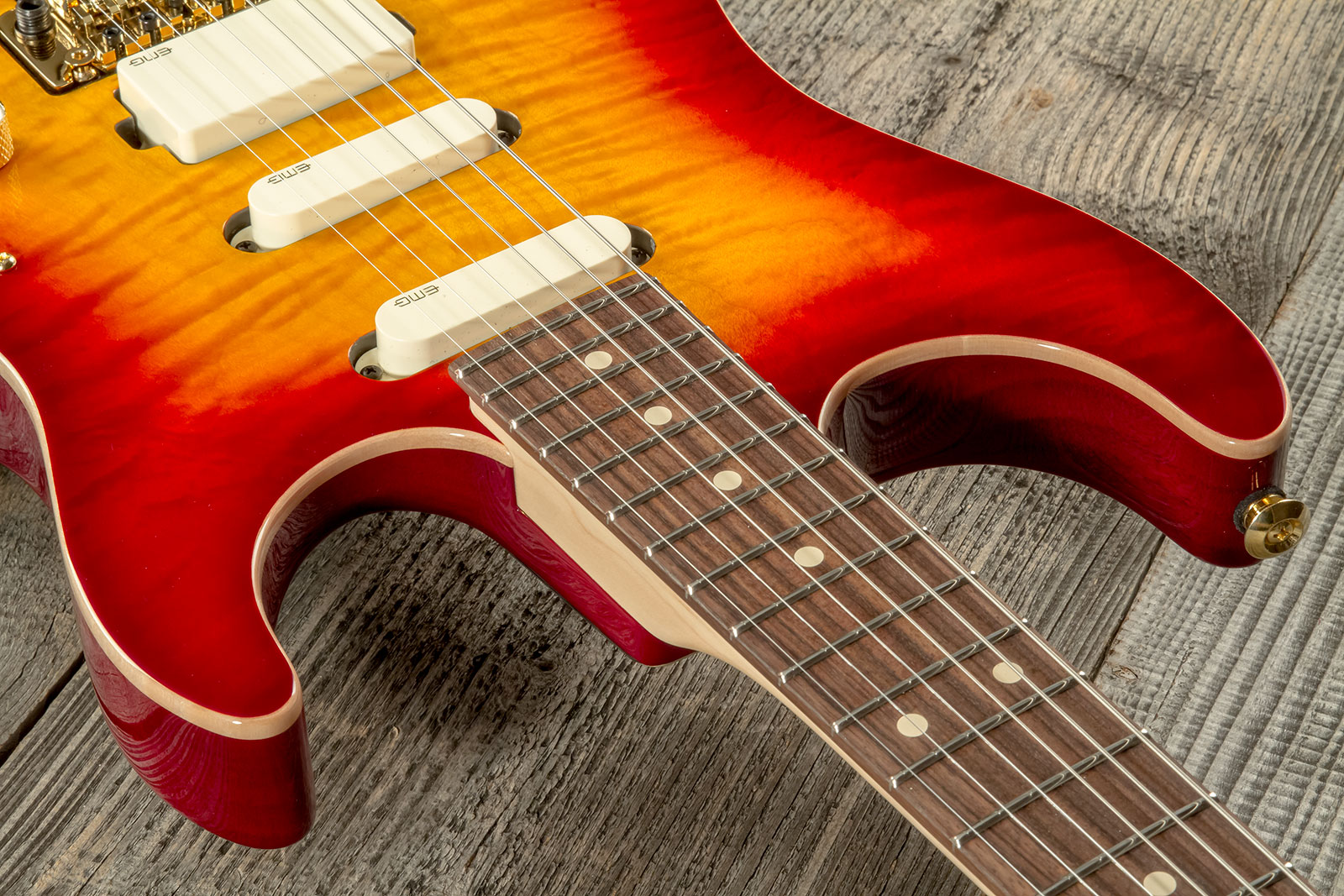 Suhr Standard Legacy 01-ltd-0030 Hss Emg Fr Rw #72940 - Aged Cherry Burst - Guitare Électrique Forme Str - Variation 4