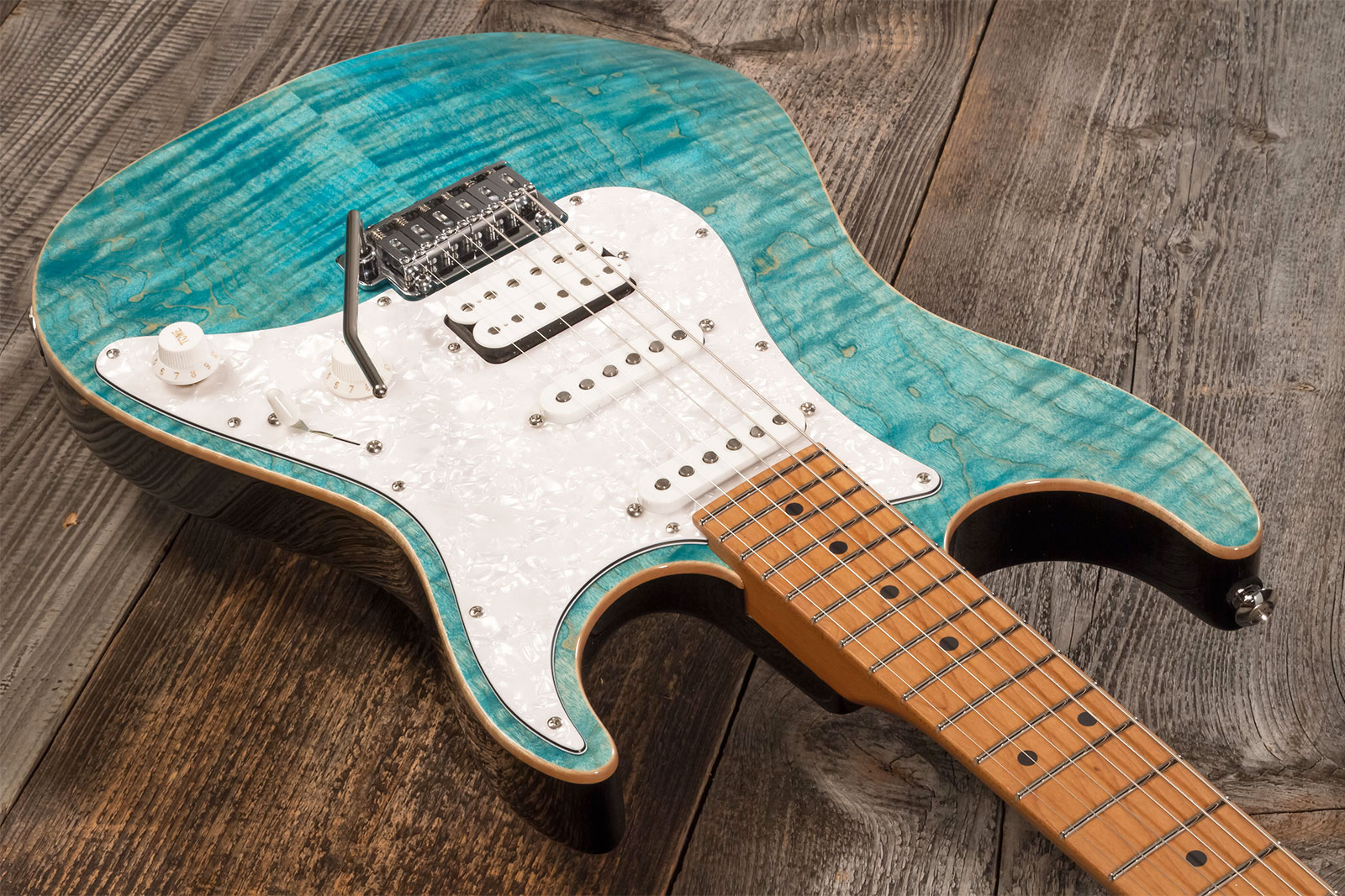 Suhr Standard Plus 01-stp-0041 Usa Hss Trem Mn #72737 - Bahama Blue - Guitare Électrique Forme Str - Variation 2