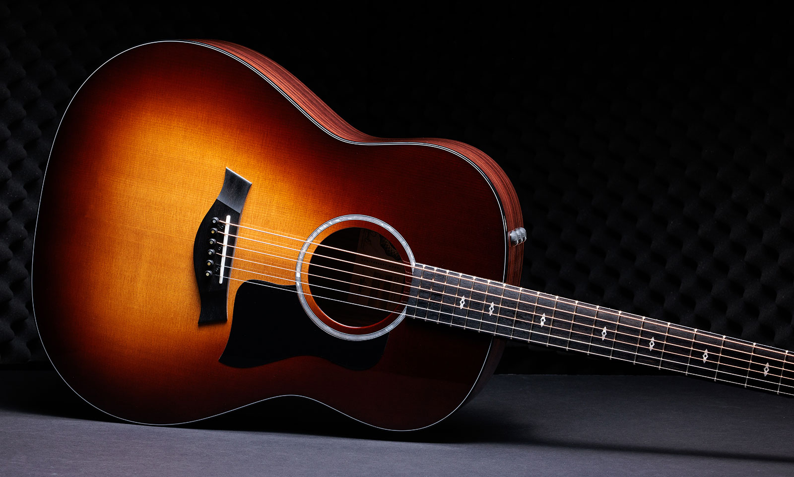 Taylor 217-e Plus 50th Anniversary Grand Pacific Epicea Palissandre Eb Es2 - Tobacco Sunburst - Guitare Electro Acoustique - Variation 3