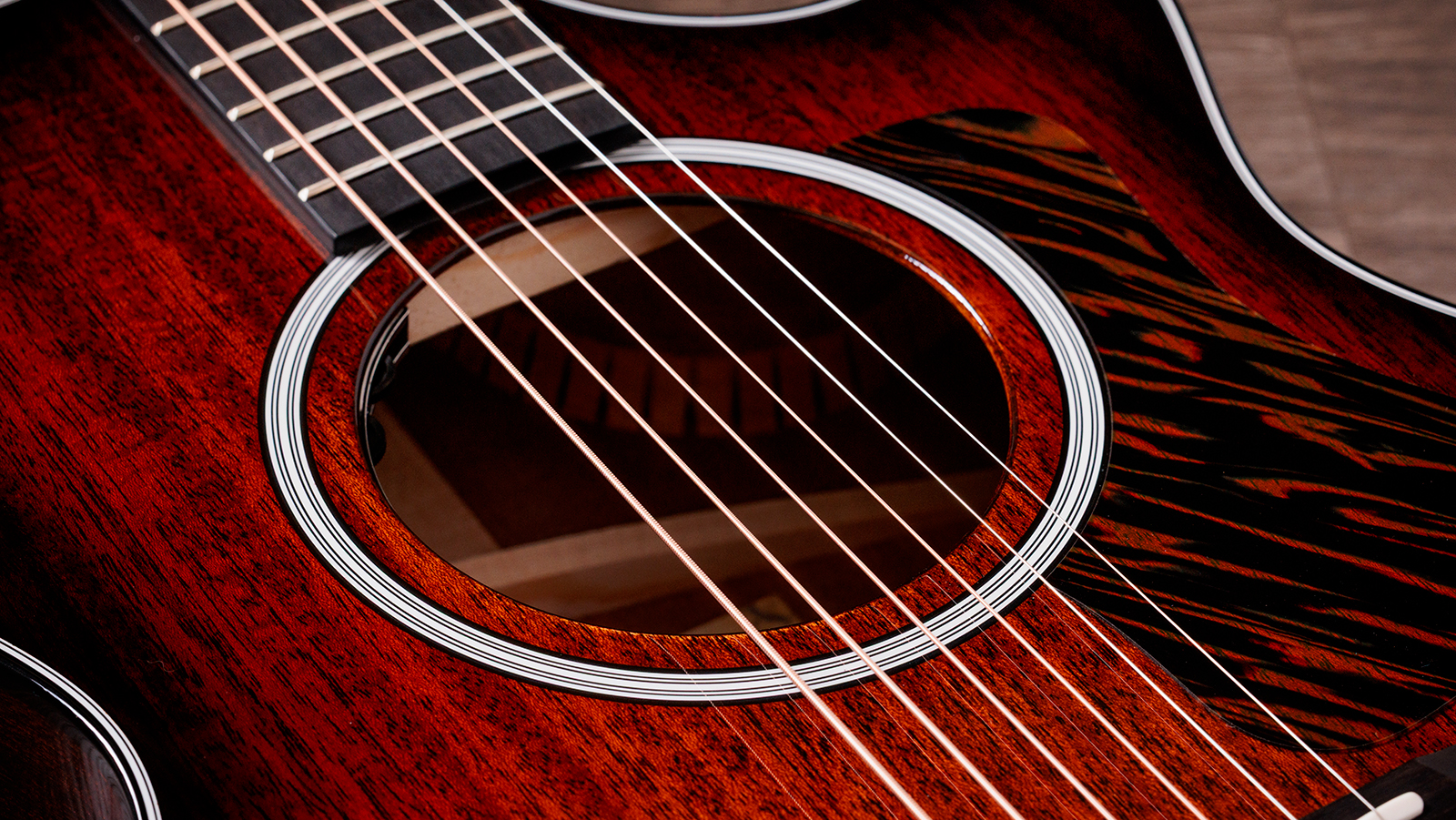 Taylor 322ce Next Gen. Grand Concert Cw Shsc Acajou Sapele Eb Claria - Medium Brown Stain - Guitare Folk - Variation 2