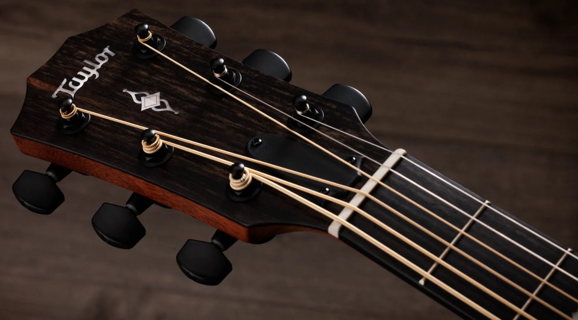 Taylor 324ce Baritone 6 Ltd Grand Auditorium Cw Tout Acajou Eb Es2 - Shaded Edgeburst Top Satin - Guitare Folk - Variation 5