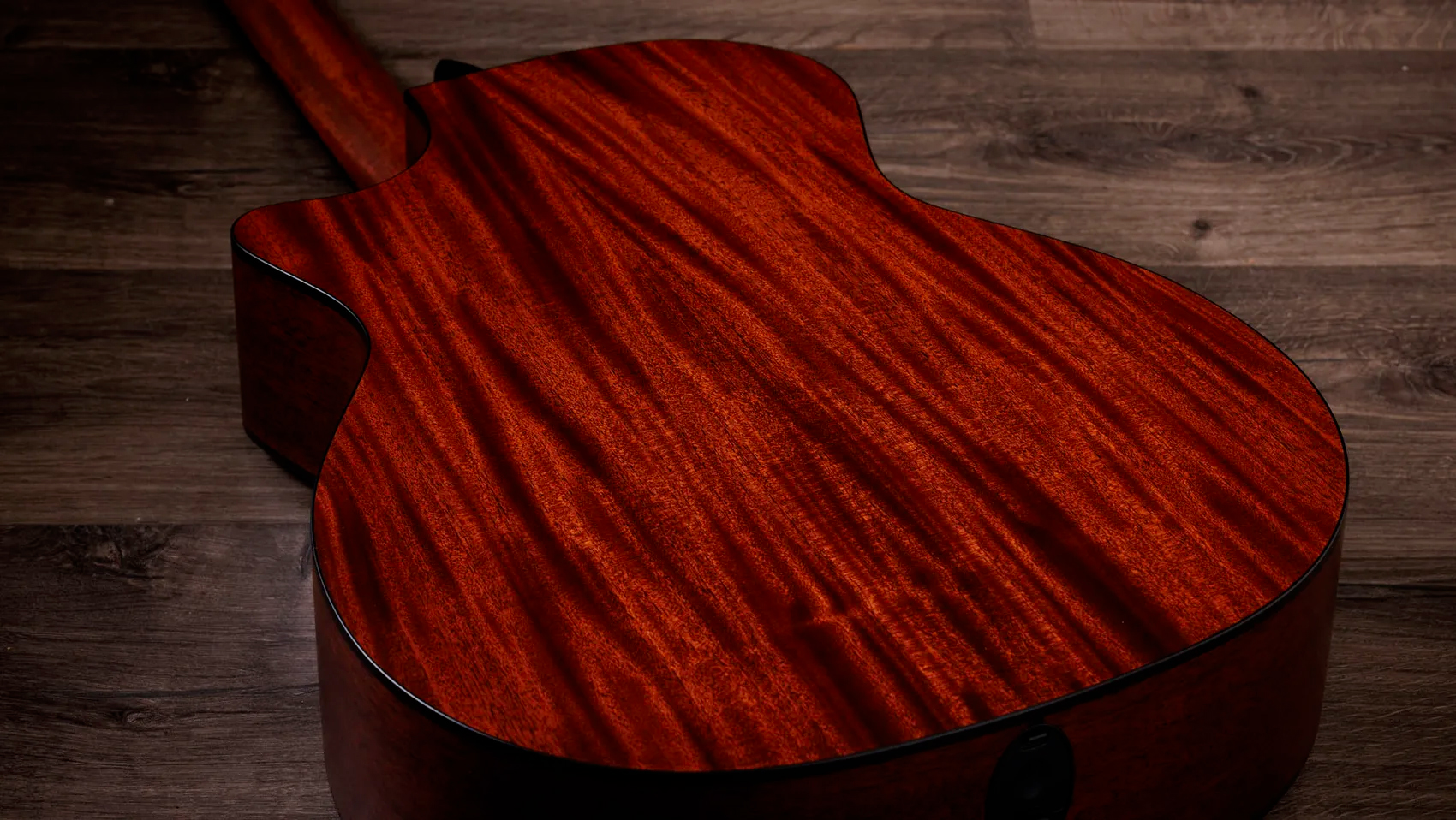 Taylor 324ce Baritone 8 Ltd Grand Auditorium Cw 8c Tout Acajou Eb Es2 - Shaded Edgeburst Top Satin - Guitare Folk - Variation 4