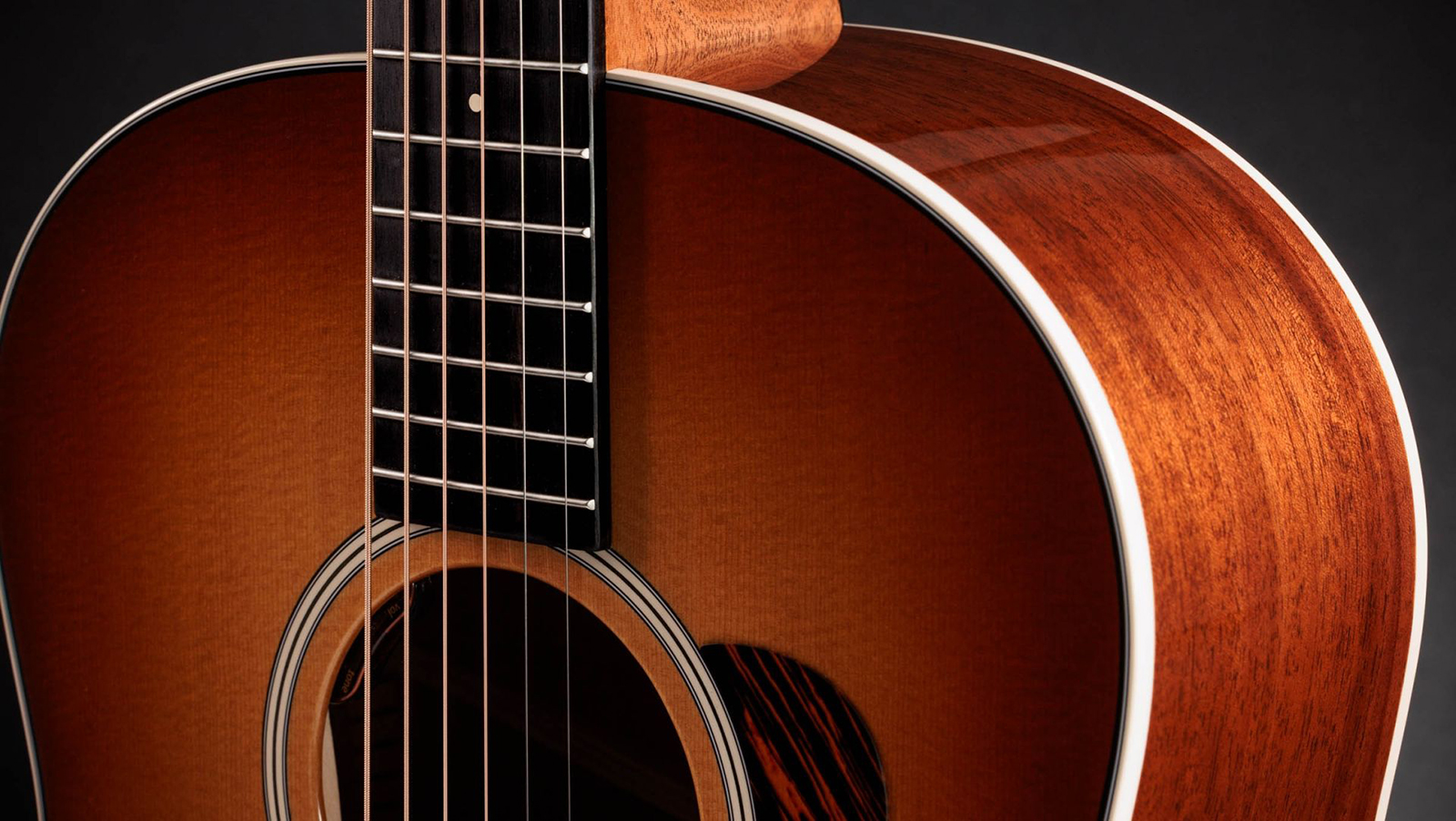Taylor 517e Sb Gold Label Grand Pacific Epicea Acajou Eb - Sunburst Firestripe Pickguard - Guitare Folk - Variation 2
