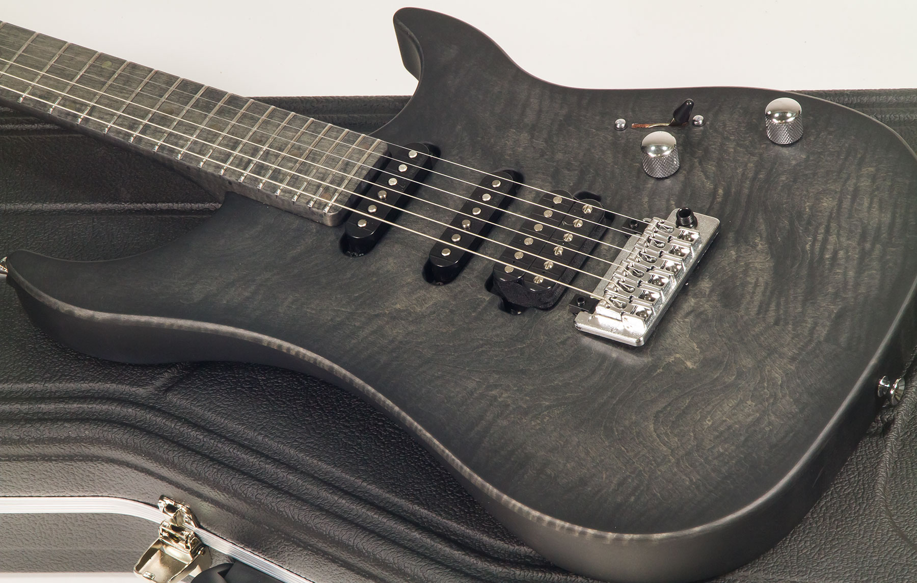 Vigier Excalibur Ultra Blues Hss Trem Mn - Velour Noir - Guitare Électrique Forme Str - Variation 2