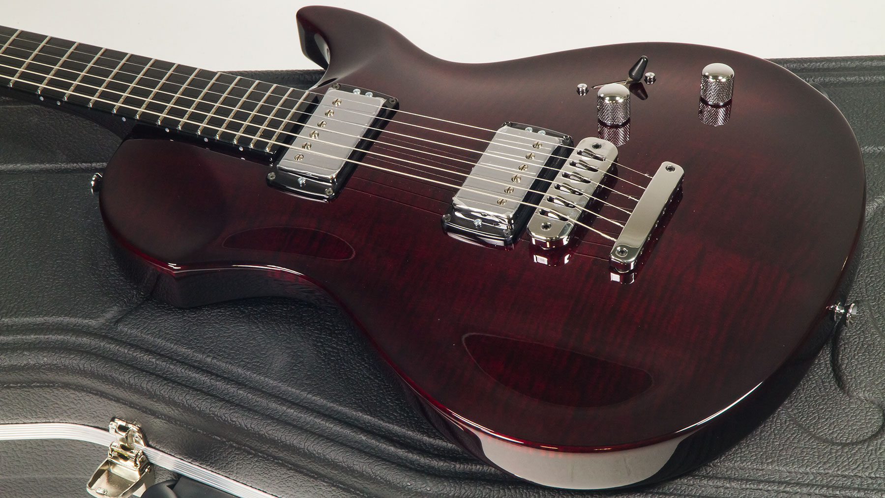 Vigier G.v. Wood Hh Ht Phe - Burgundy Fade - Guitare Électrique Single Cut - Variation 2