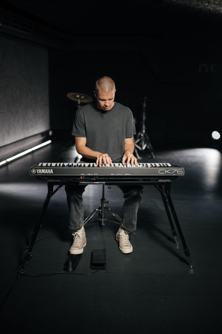 Yamaha Ck 76 - Clavier De ScÈne - Variation 10
