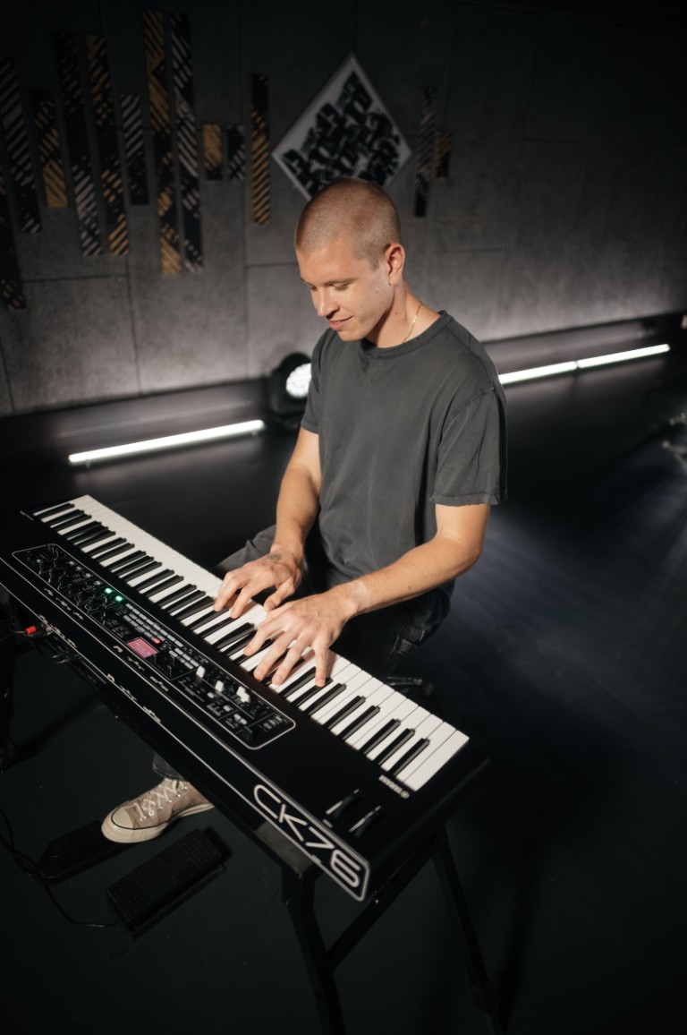 Yamaha Ck 76 - Clavier De ScÈne - Variation 11