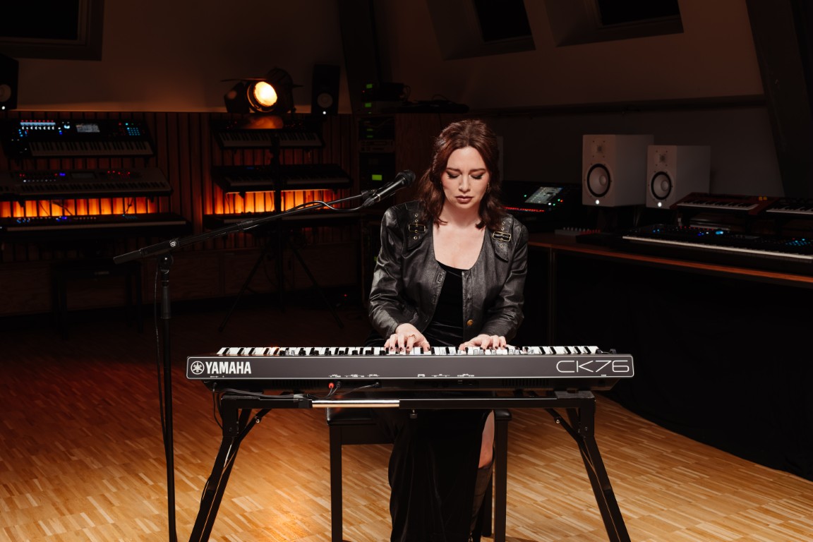 Yamaha Ck 76 - Clavier De ScÈne - Variation 22